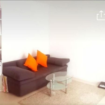Helles Zimmer Mit Balkon Zwischen Uni Und Altstadt 雷根斯堡 外观 照片